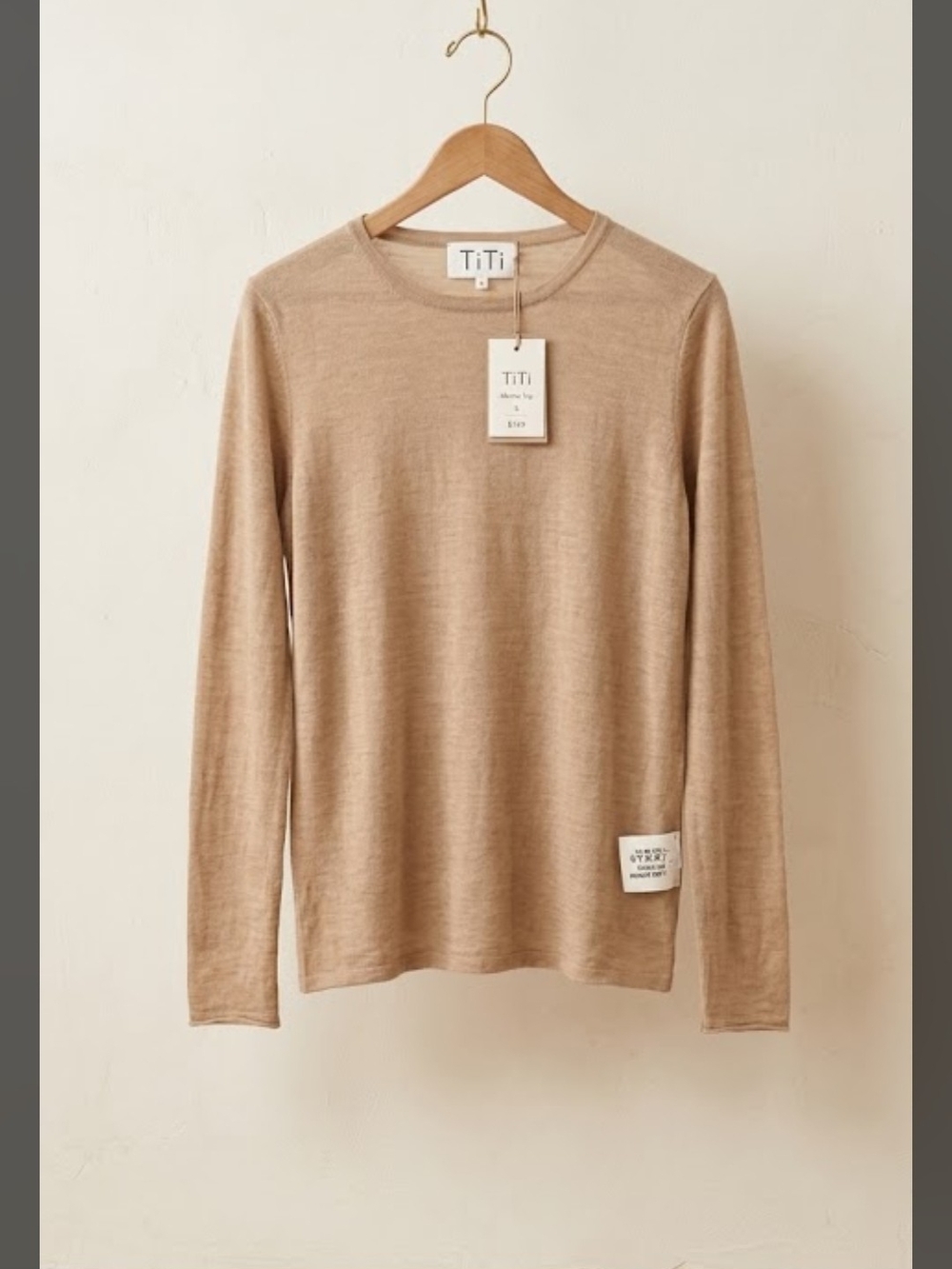 Titi MILANO Luxary Kneatwear For Women/ Lightweight Crewneck Sweater in Beige